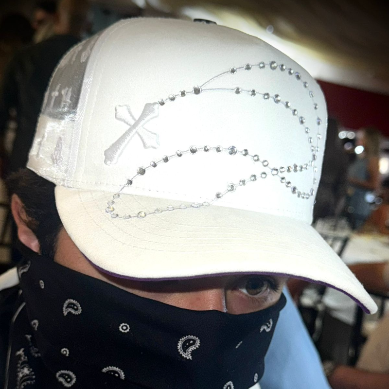 Gorra Brillante de Cadena Larga - Marrón