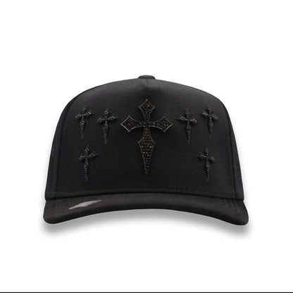 Gorra con Cruz de Diamantes